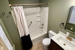 205 W Howard St, Hibbing, MN 55746 - Photo 19