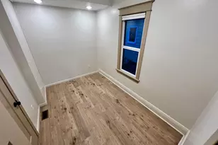 205 W Howard St, Hibbing, MN 55746 - Photo 21