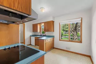5208-5210 Grandview Ln, Edina, MN 55436 - Photo 19
