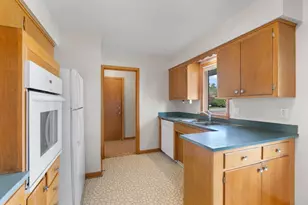 5208-5210 Grandview Ln, Edina, MN 55436 - Photo 17