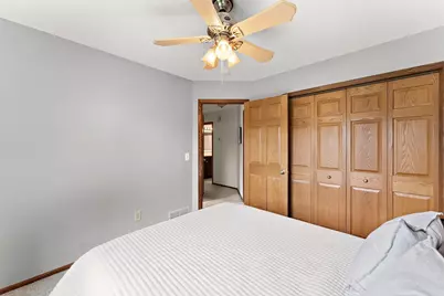 2358 Hilo Avenue N, Oakdale, MN 55128 - Photo 19