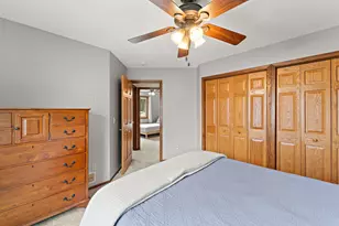 2358 Hilo Ave N, Oakdale, MN 55128 - Photo 17