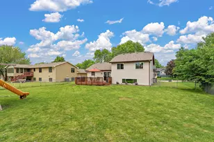 2358 Hilo Ave N, Oakdale, MN 55128 - Photo 35