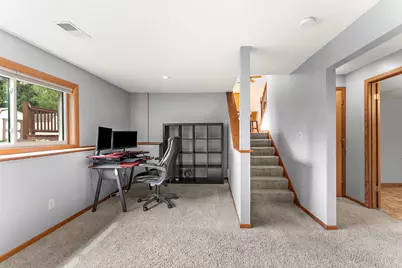 2358 Hilo Avenue N, Oakdale, MN 55128 - Photo 25
