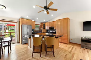 2358 Hilo Ave N, Oakdale, MN 55128 - Photo 9