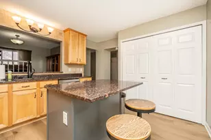 5431 Upper 147th St W, Apple Valley, MN 55124 - Photo 7