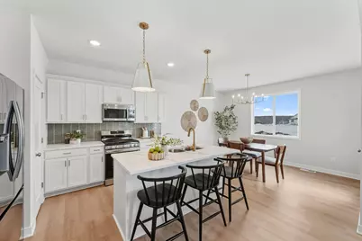 386 Laurel Place, River Falls, WI 54022 - Photo 3