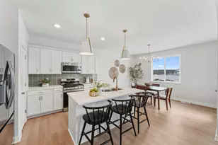 386 Laurel Pl, River Falls, WI 54022 - Photo 3