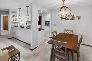 9550 Collegeview Rd, Bloomington, MN 55437 - Photo 13