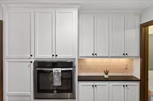 9550 Collegeview Rd, Bloomington, MN 55437 - Photo 7