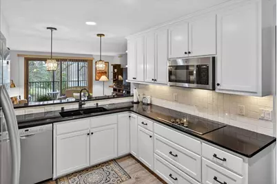 9550 Collegeview Road #218, Bloomington, MN 55437 - Photo 5