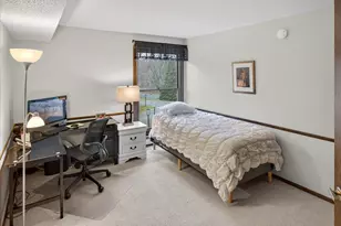 9550 Collegeview Rd, Bloomington, MN 55437 - Photo 19