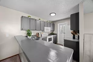 2661 Brookdale Ln, Brooklyn Park, MN 55444 - Photo 3