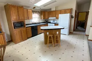 231 Park Street N, Eden Valley, MN 55329 - Photo 13