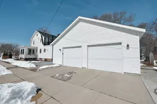 621 1st Ave SE, Pine Island, MN 55963 - Photo 3