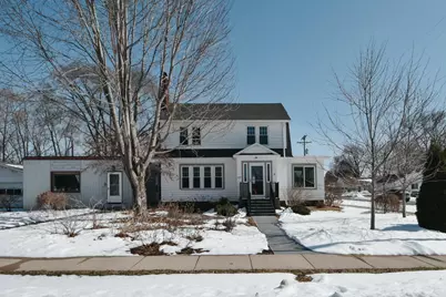 621 1st Avenue SE, Pine Island, MN 55963 - Photo 1