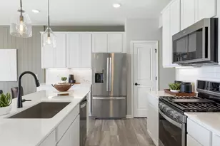 21949 Sawyer Ln, Rogers, MN 55374 - Photo 9