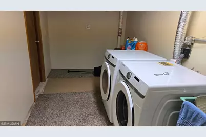 120 Oakwood Road, Apple Valley, MN 55124 - Photo 27