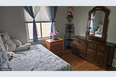 120 Oakwood Road, Apple Valley, MN 55124 - Photo 9