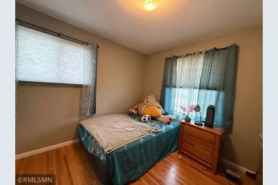 120 Oakwood Road, Apple Valley, MN 55124 - Photo 5