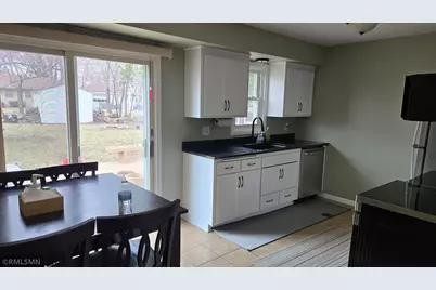 120 Oakwood Road, Apple Valley, MN 55124 - Photo 19