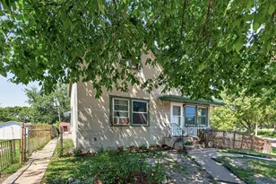 725 California Ave E, Saint Paul, MN 55106 - Photo 23