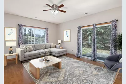 8010 Stratford Circle S, Shakopee, MN 55379 - Photo 5