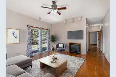 8010 Stratford Circle S, Shakopee, MN 55379 - Photo 3