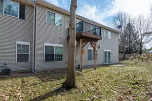 8010 Stratford Cir S, Shakopee, MN 55379 - Photo 29