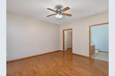 8010 Stratford Circle S, Shakopee, MN 55379 - Photo 21