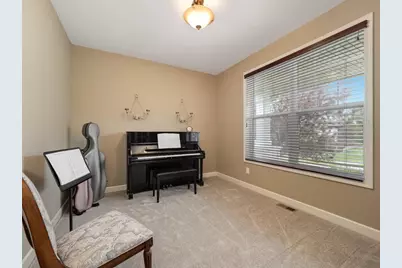 6035 Quantico Lane N, Plymouth, MN 55446 - Photo 3