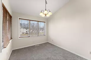 6097 Courtly Alcove, Woodbury, MN 55125 - Photo 5