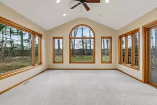 10173 Bridgewater Ct, Woodbury, MN 55129 - Photo 21