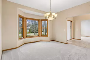 10173 Bridgewater Ct, Woodbury, MN 55129 - Photo 23