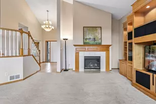 10173 Bridgewater Ct, Woodbury, MN 55129 - Photo 11