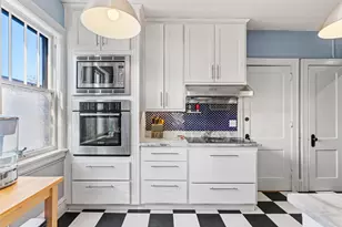 875 St Clair Ave, Saint Paul, MN 55105 - Photo 9