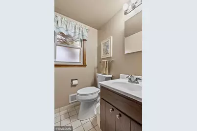 2245 Maple Lane E, Maplewood, MN 55109 - Photo 19