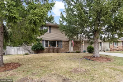 2245 Maple Lane E, Maplewood, MN 55109 - Photo 3