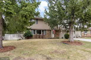 2245 Maple Ln E, Maplewood, MN 55109 - Photo 3