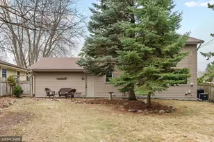 2245 Maple Ln E, Maplewood, MN 55109 - Photo 9