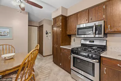 2245 Maple Lane E, Maplewood, MN 55109 - Photo 17