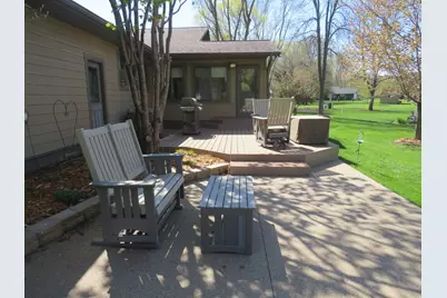 902 10th Street S, Benson, MN 56215 - Photo 5