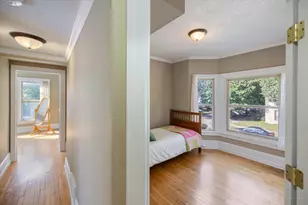 1001 26th Ave NE, Minneapolis, MN 55418 - Photo 35