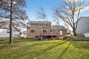 1851 20th Ave NE, Rochester, MN 55906 - Photo 43