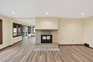 13001 Maywood Ln, Hopkins, MN 55343 - Photo 17