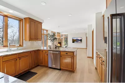 8295 Foxberry Court, Savage, MN 55378 - Photo 9