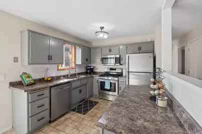 37625 Eleanor Avenue, North Branch, MN 55056 - Photo 5