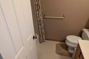 1051 Butte Ct, Chanhassen, MN 55317 - Photo 9