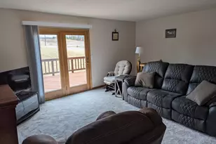 1051 Butte Ct, Chanhassen, MN 55317 - Photo 7