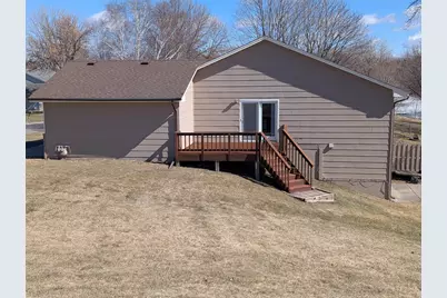 1051 Butte Court, Chanhassen, MN 55317 - Photo 17